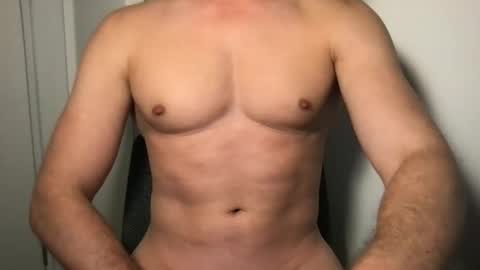 Snapshot of dellamoro chatting on March 8, 8:34 pm dellamoro online show from March 8, 8:34 pm