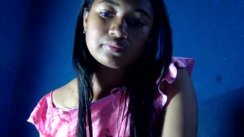 Snapshot of delorahoneyy chatting on July 18, 5:06 pm Angels online show from July 18, 5:06 pm