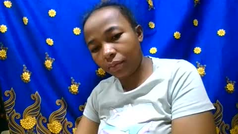 Snapshot of delphin774164 chatting on May 11, 7:00 pm delphin774164 online show from May 11, 7:00 pm
