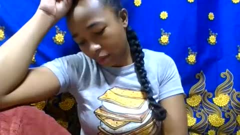 Snapshot of delphin774164 chatting on May 18, 5:35 am delphin774164 online show from May 18, 5:35 am