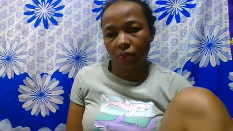 Snapshot of delphin774164 chatting on May 20, 6:25 pm delphin774164 online show from May 20, 6:25 pm