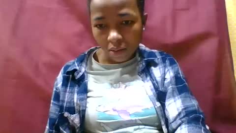 Snapshot of delphin774164 chatting on June 10, 2:01 am delphin774164 online show from June 10, 2:01 am
