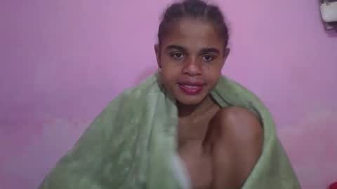 Snapshot of delphineee chatting on May 11, 5:43 pm delphine online show from May 11, 5:43 pm