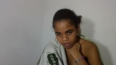 Snapshot of delphineee chatting on June 9, 6:08 pm delphine online show from June 9, 6:08 pm