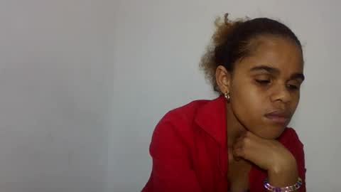 Snapshot of delphineee chatting on June 10, 6:18 pm delphine online show from June 10, 6:18 pm