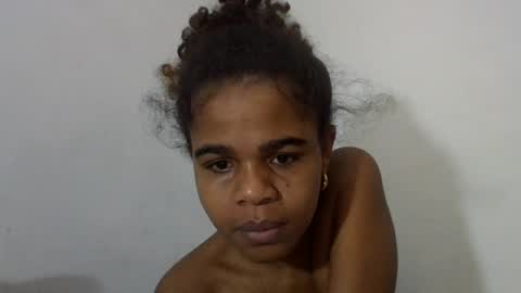 Snapshot of delphineee chatting on June 14, 5:53 am delphine online show from June 14, 5:53 am