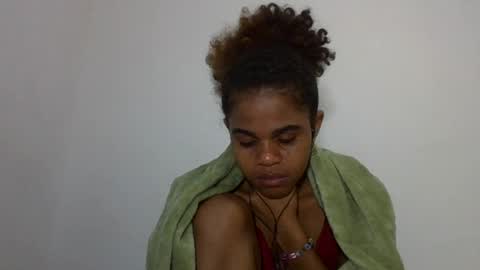 Snapshot of delphineee chatting on June 14, 5:59 pm delphine online show from June 14, 5:59 pm