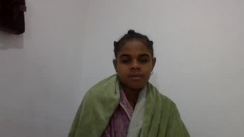 Snapshot of delphineee chatting on June 17, 3:42 am delphine online show from June 17, 3:42 am