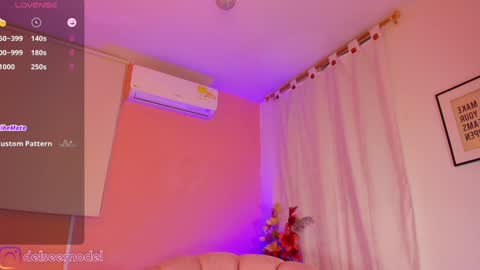 Snapshot of delsee_ chatting on January 18, 2:33 pm Delsee online show from January 18, 2:33 pm