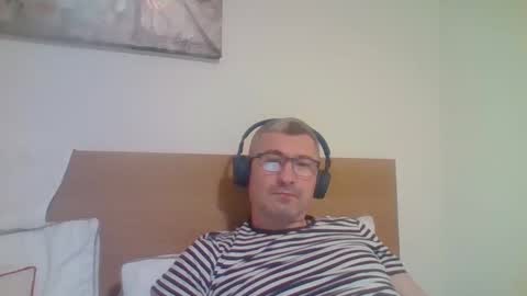 demarco1977 online show from March 23, 8:02 pm