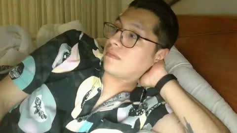 Snapshot of dementedpleasure chatting on November 13, 4:11 am Hung Angel online show from November 13, 4:11 am