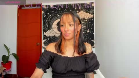 Snapshot of demeter__ chatting on July 6, 7:27 pm demeter__ online show from July 6, 7:27 pm
