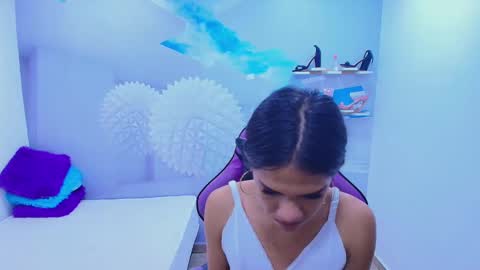 Snapshot of demi_leed chatting on November 24, 12:38 pm DEMI online show from November 24, 12:38 pm