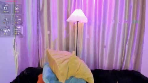 demian_hush online show from May 1, 3:33 am