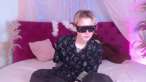 demianenglen online show from September 20, 7:37 pm