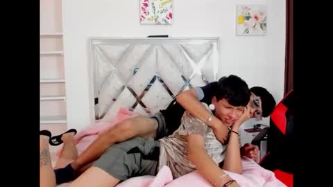 Snapshot of demiansalvatore chatting on September 19, 5:57 pm Demian and Salvatore online show from September 19, 5:57 pm