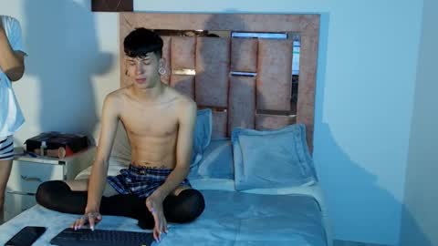 Demian and Salvatore online show from December 1, 10:48 pm