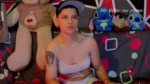 DEMI online show from November 17, 5:08 pm