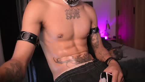 Snapshot of demonkush_ chatting on May 15, 11:01 pm DemonKush online show from May 15, 11:01 pm