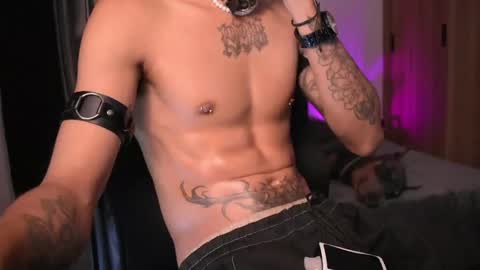 Snapshot of demonkush_ chatting on May 15, 11:23 pm DemonKush online show from May 15, 11:23 pm