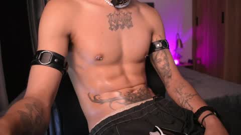 Snapshot of demonkush_ chatting on May 16, 12:07 am DemonKush online show from May 16, 12:07 am
