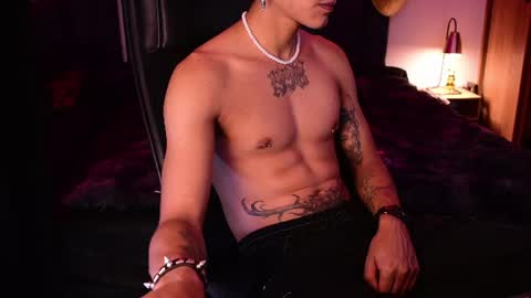 Snapshot of demonkush_ chatting on July 15, 5:02 am DemonKush online show from July 15, 5:02 am