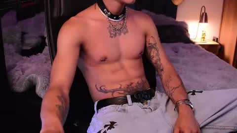 Snapshot of demonkush_ chatting on July 22, 4:04 am DemonKush online show from July 22, 4:04 am