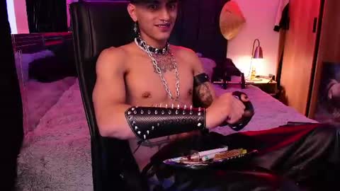 Snapshot of demonkush_ chatting on July 29, 10:41 pm DemonKush online show from July 29, 10:41 pm