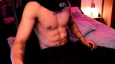 Snapshot of demonkush_ chatting on August 2, 3:27 am DemonKush online show from August 2, 3:27 am