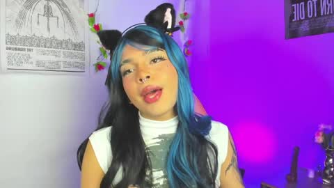 Snapshot of demony_deadboy chatting on May 14, 5:58 am Maki online show from May 14, 5:58 am