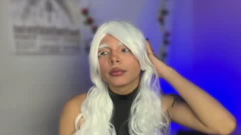 Snapshot of demony_deadboy chatting on May 24, 6:29 am Maki online show from May 24, 6:29 am