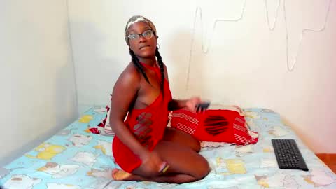 demonychloe online show from May 15, 1:40 pm