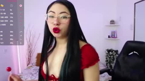 Snapshot of demyanderson_ chatting on June 9, 10:54 pm Demy online show from June 9, 10:54 pm