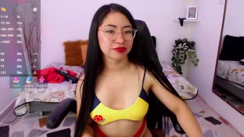 Snapshot of demyanderson_ chatting on June 28, 11:38 am Demy online show from June 28, 11:38 am