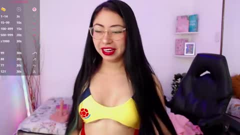 Snapshot of demyanderson_ chatting on July 7, 11:53 pm Demy online show from July 7, 11:53 pm