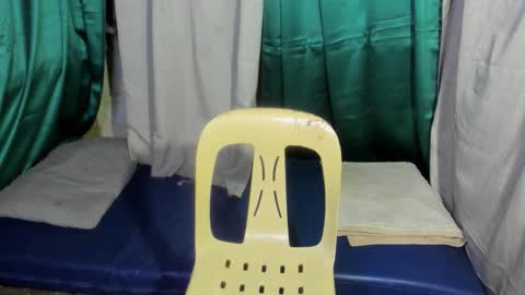 Snapshot of den_cummers chatting on March 26, 1:17 pm den_cummers online show from March 26, 1:17 pm