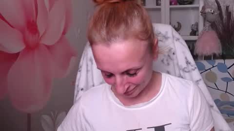 Snapshot of denhiey_here chatting on April 29, 5:17 pm denhiey online show from April 29, 5:17 pm