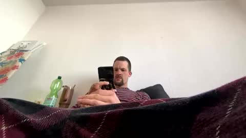 Snapshot of denis19872 chatting on April 6, 10:05 am denis19872 online show from April 6, 10:05 am