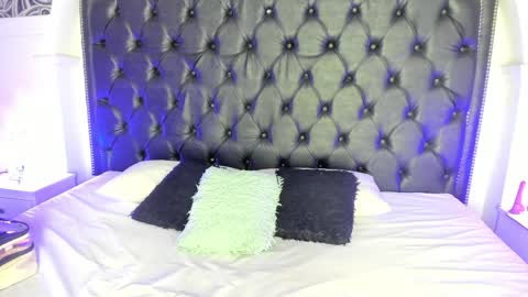 Snapshot of denisse_logan chatting on May 29, 3:37 am denisse_logan online show from May 29, 3:37 am