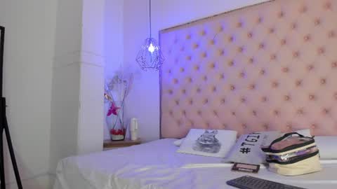 Snapshot of denisse_logan chatting on July 1, 3:08 am denisse_logan online show from July 1, 3:08 am