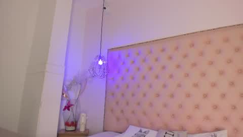 Snapshot of denisse_logan chatting on July 2, 3:06 am denisse_logan online show from July 2, 3:06 am