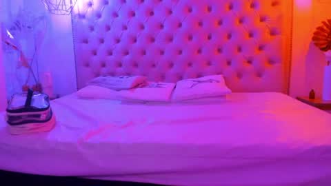 Snapshot of denisse_logan chatting on July 30, 3:05 am denisse_logan online show from July 30, 3:05 am