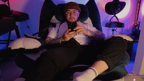 Oliver online show from January 14, 3:12 am