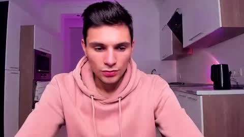 Den online show from December 6, 4:25 am