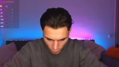 Den online show from October 31, 6:58 am