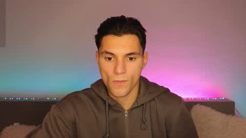 Den online show from November 6, 10:05 am