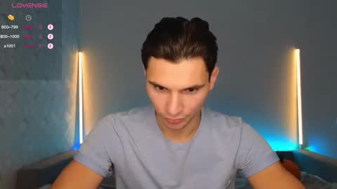 Den online show from November 23, 8:58 am