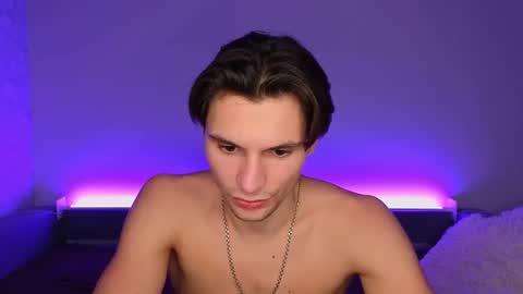 Den online show from February 24, 10:19 pm