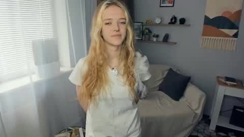 Denna online show from July 8, 7:57 am