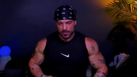 dennis_cox_ online show from November 19, 11:54 am